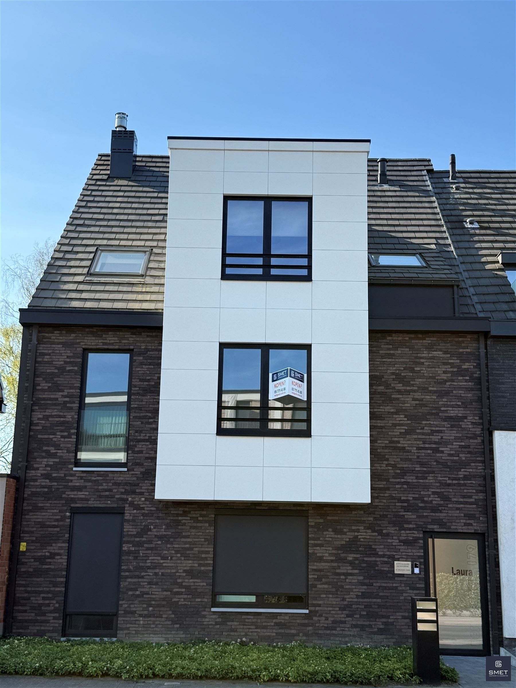 APPARTEMENT MET 2 SLPKS  EN GROOT TERRAS foto 3