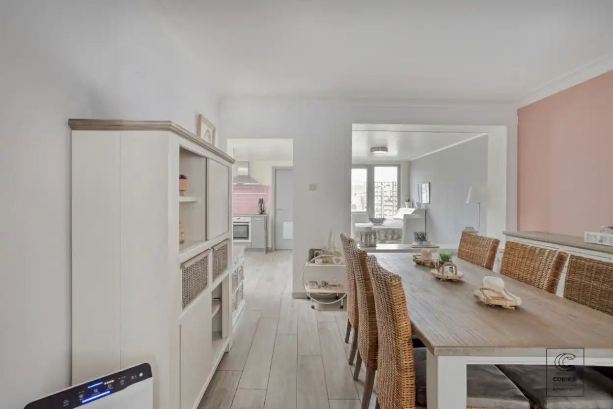 Zeer ruime en instapklare woning van 181 m², 4 slpk's en zeer leuke, zonnige tuin met prachtig uitzicht! foto 4