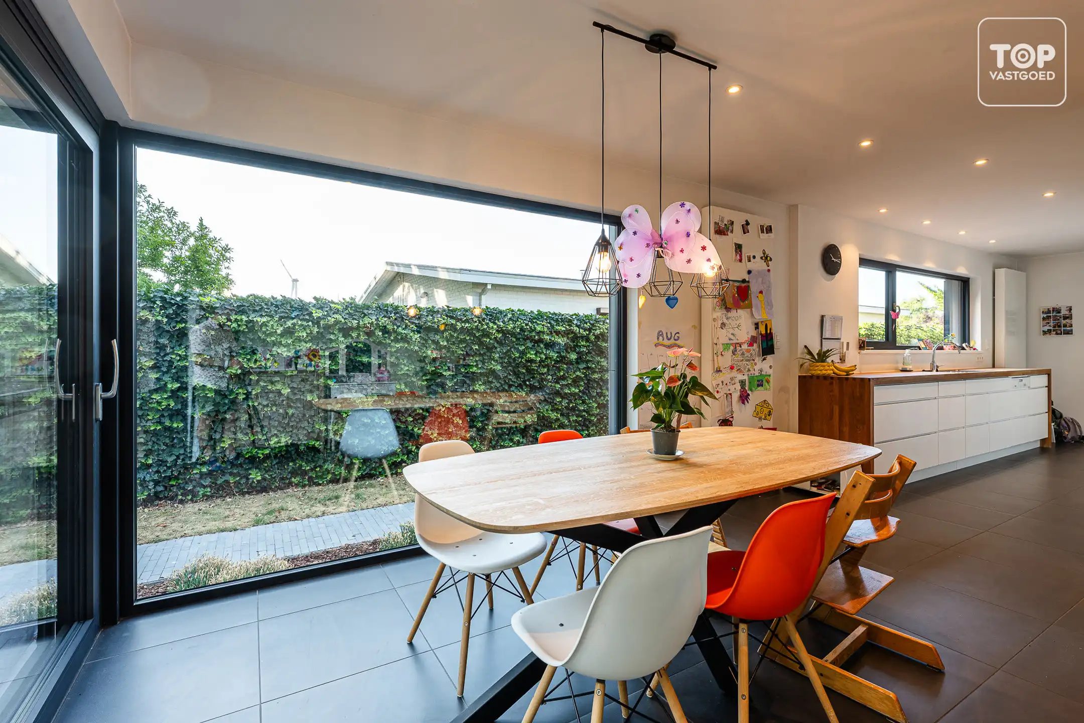 Gerenoveerde woning in een rustige buurt foto 8