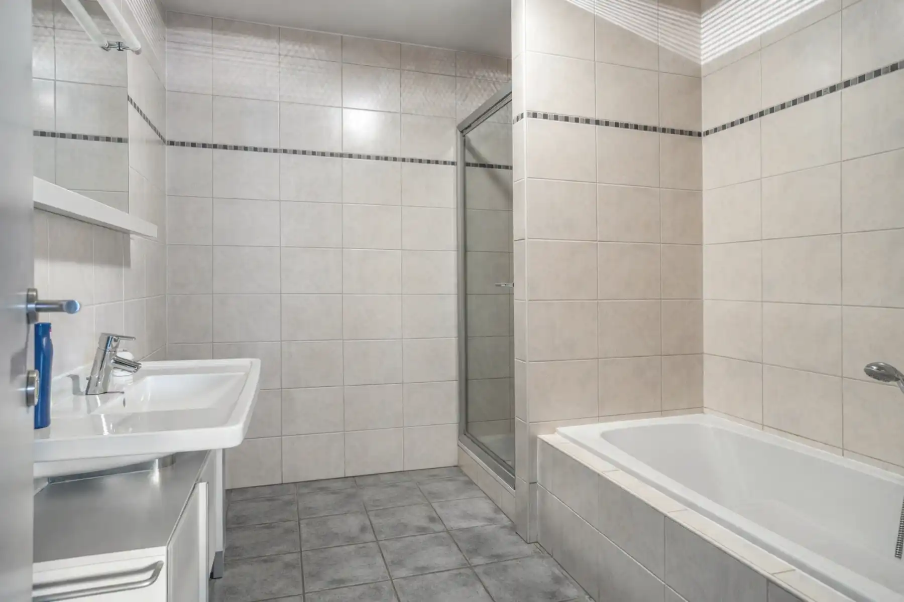 Appartement met 2 slaapkamers en garage aan het Donkmeer  foto 5