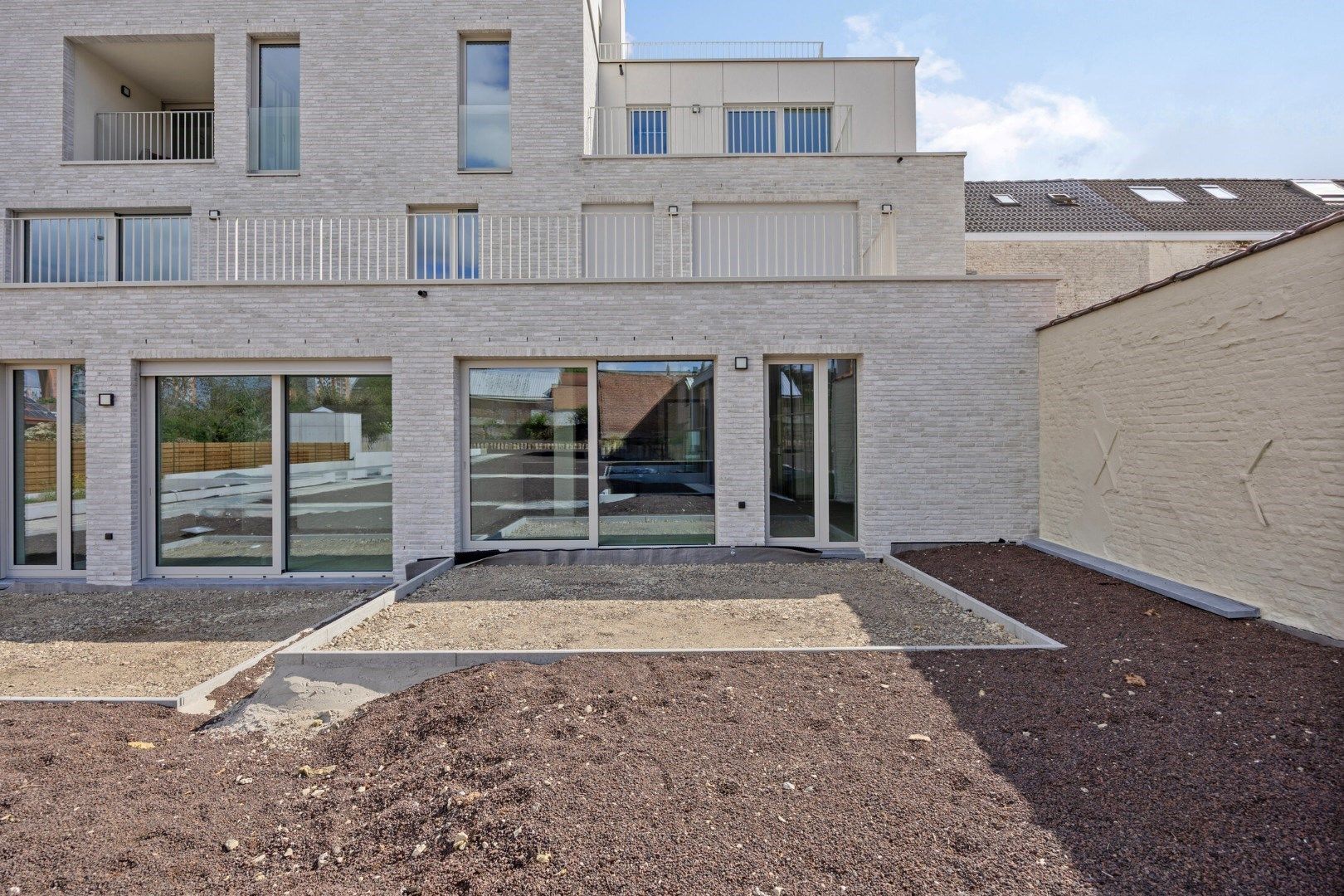 Luxueus gelijkvloers 3-slaapkamerappartement met tuin en terras! 6% BTW mogelijk  foto 28