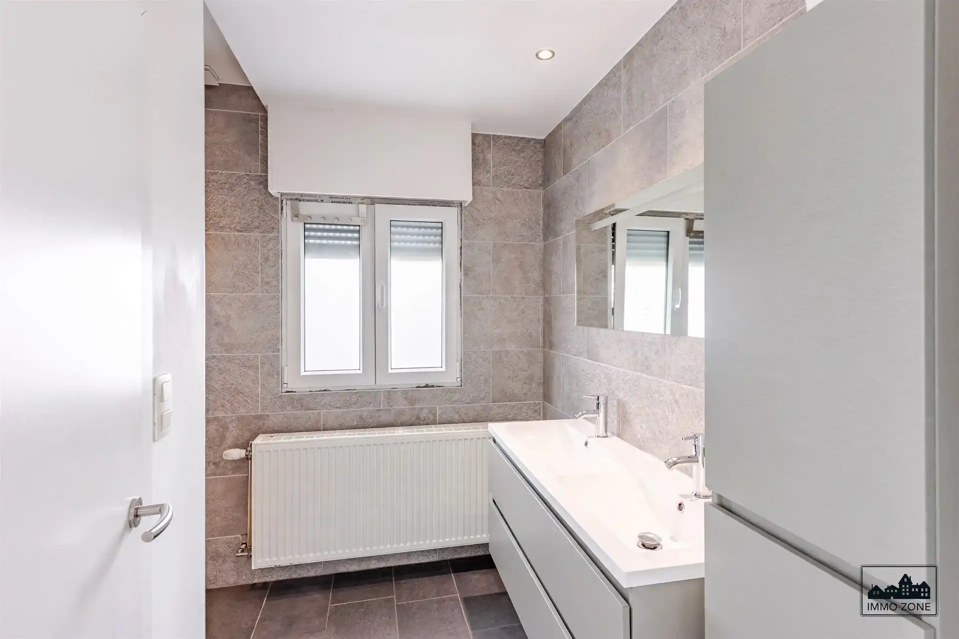 Woning met 4 slaapkamers én magazijn op toplocatie foto 13