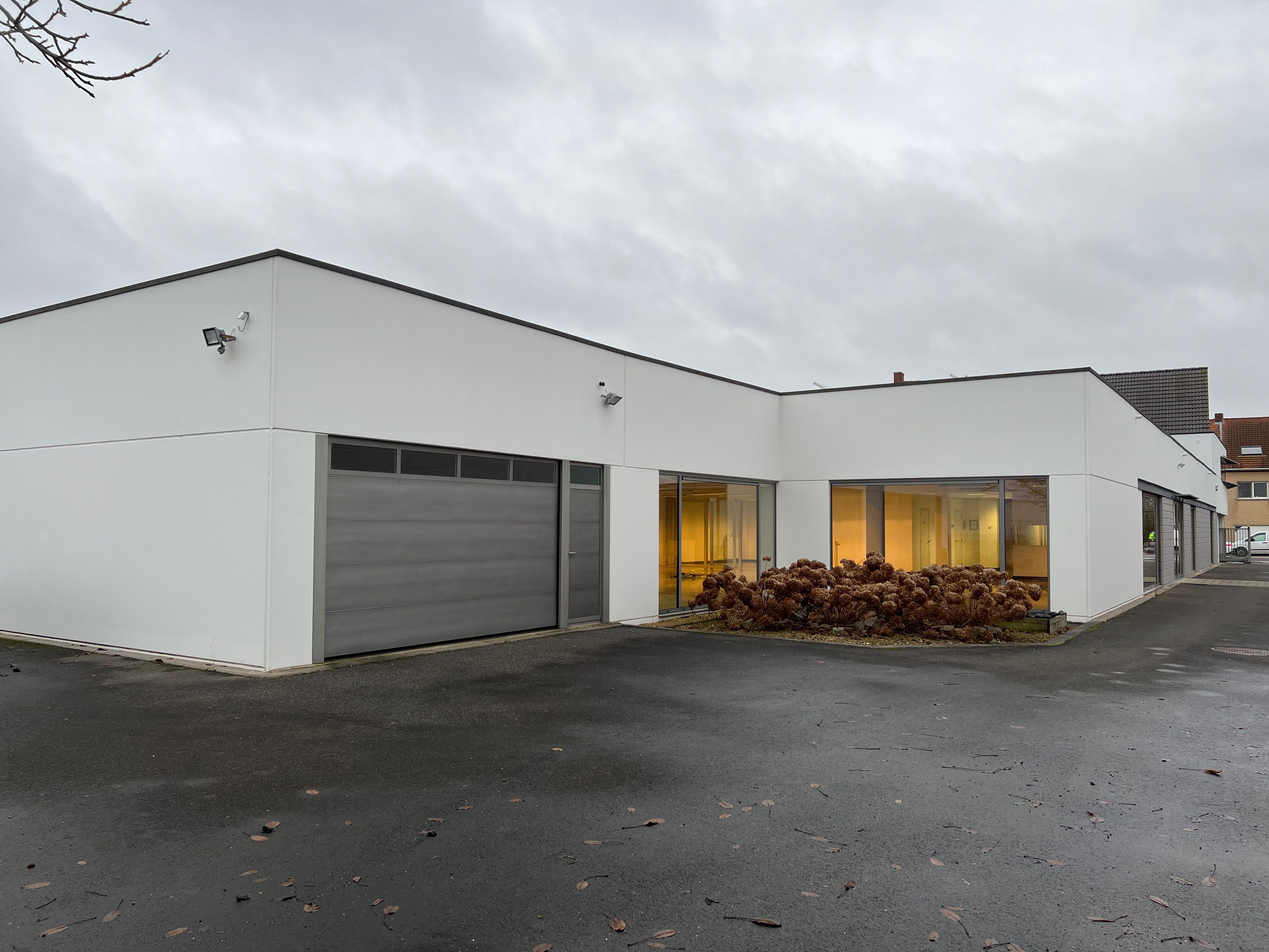 Te huur: kantoor-/handelsruimte – topligging Kortrijk-Wevelgem foto 5