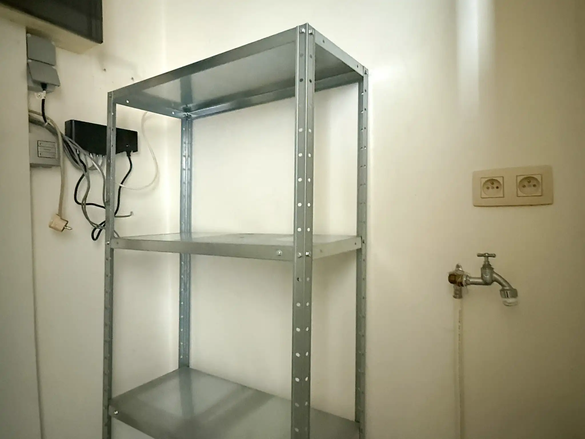 Gelijkvloers appartement in het centrum van Beveren met 1 slaapkamer en ruim terras foto 6