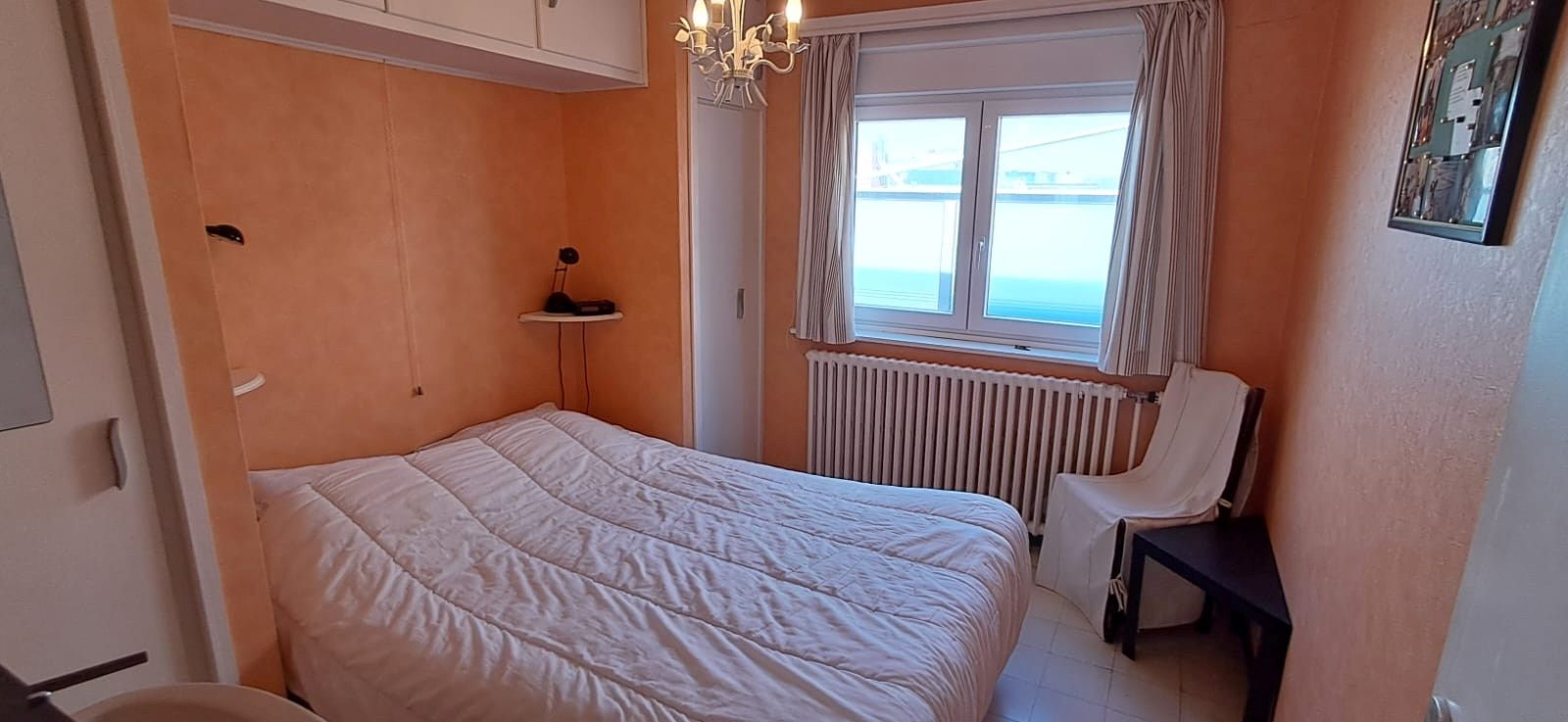 APPARTEMENT MET 2 SLAAPKAMERS EN ZIJDELINGS ZEEZICHT foto 9