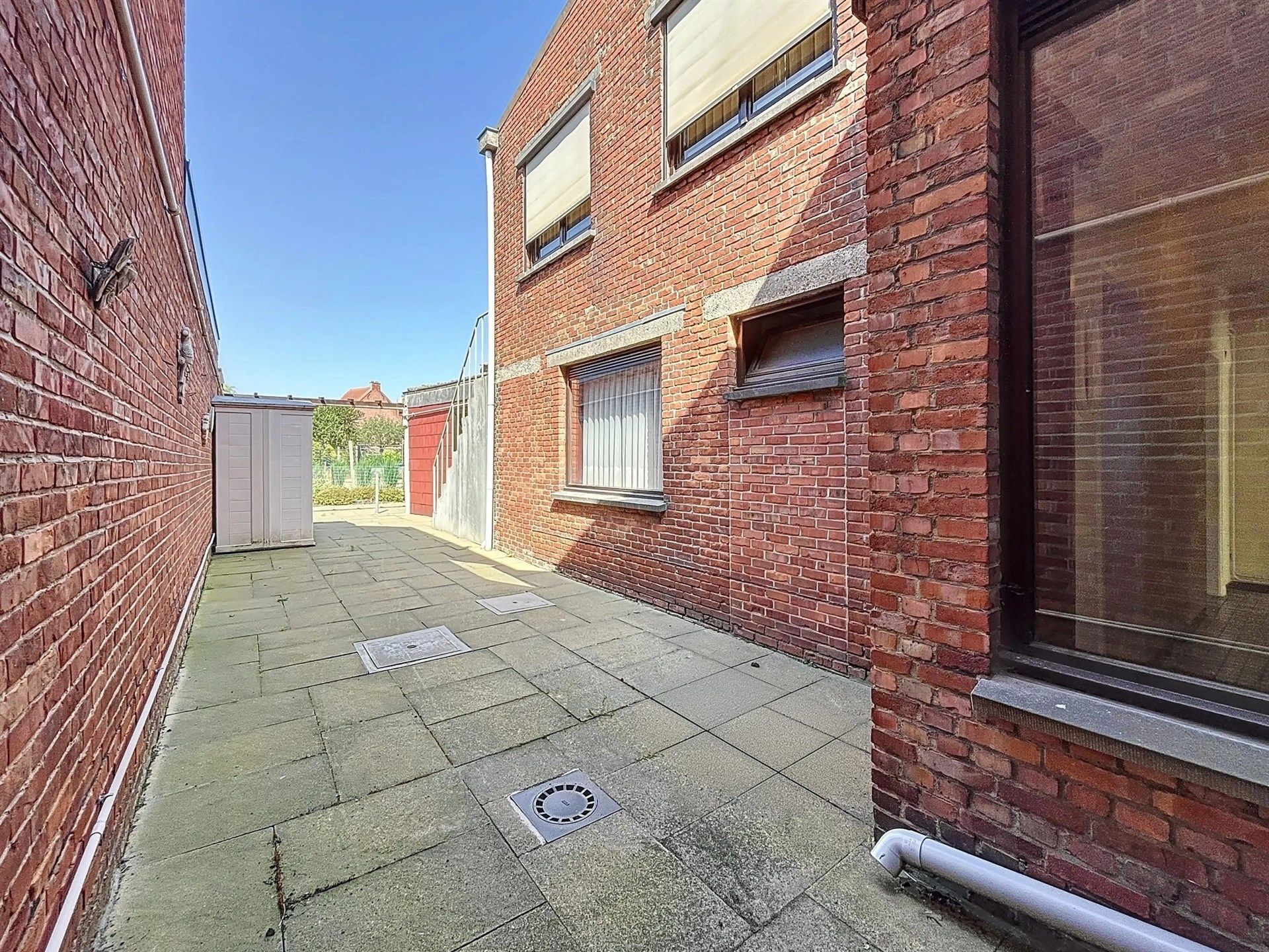 Ruime woning met garage op perceel van 512 m² foto 11