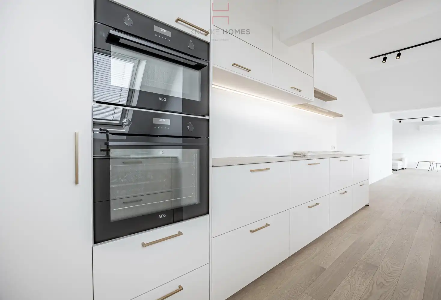 Ruim en lichtrijk appartement vlakbij het strand van Duinbergen foto 13