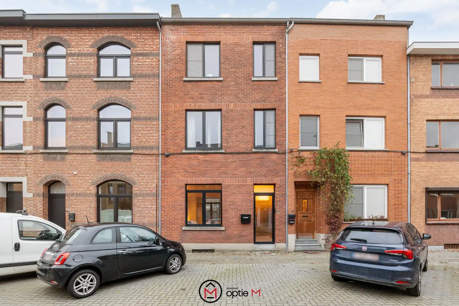 Energiezuinige kwalitatieve woning in Hasselt foto {{pictureIndex}}