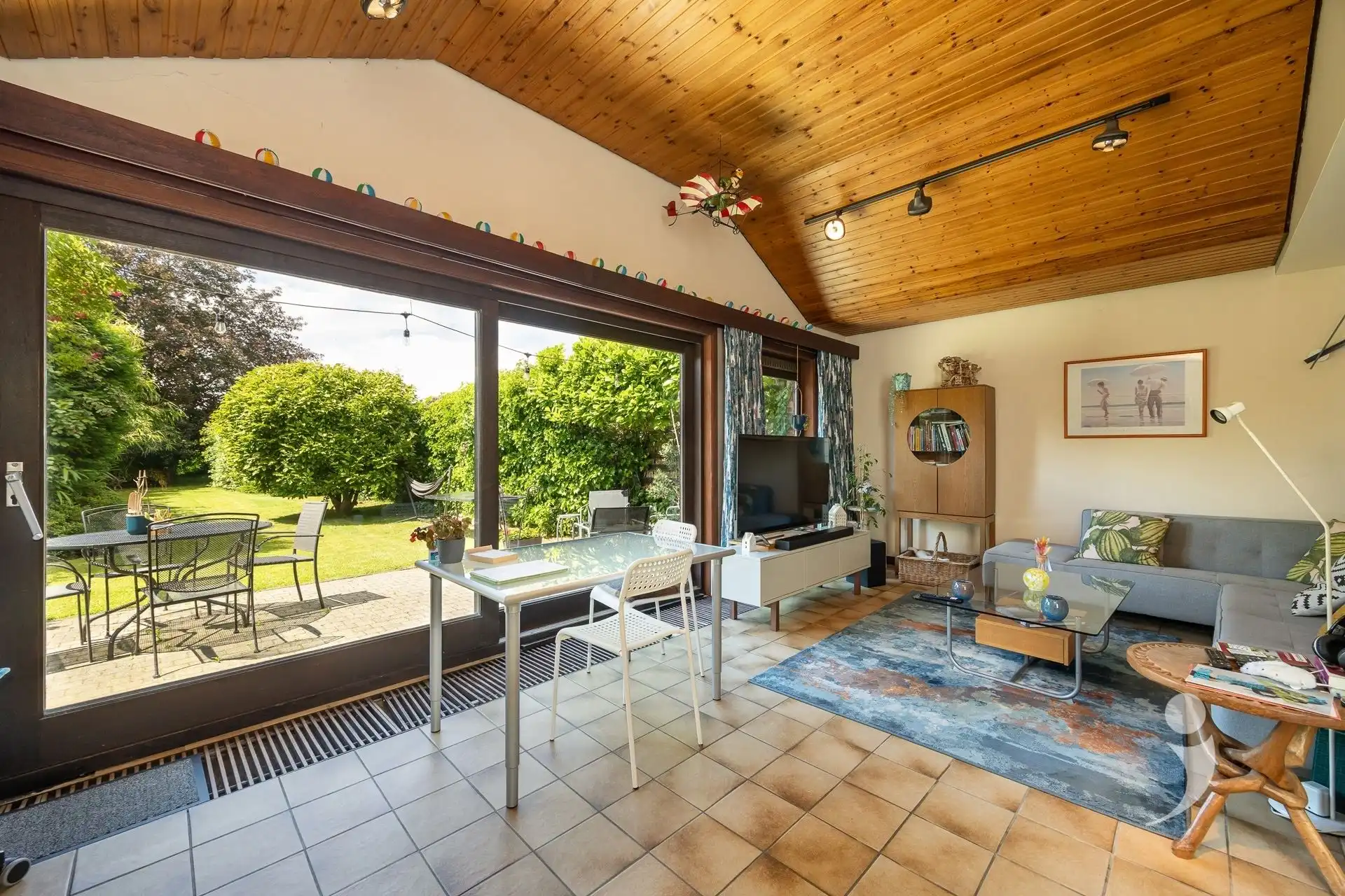 Ruime woning in een doodlopende straat! foto 7