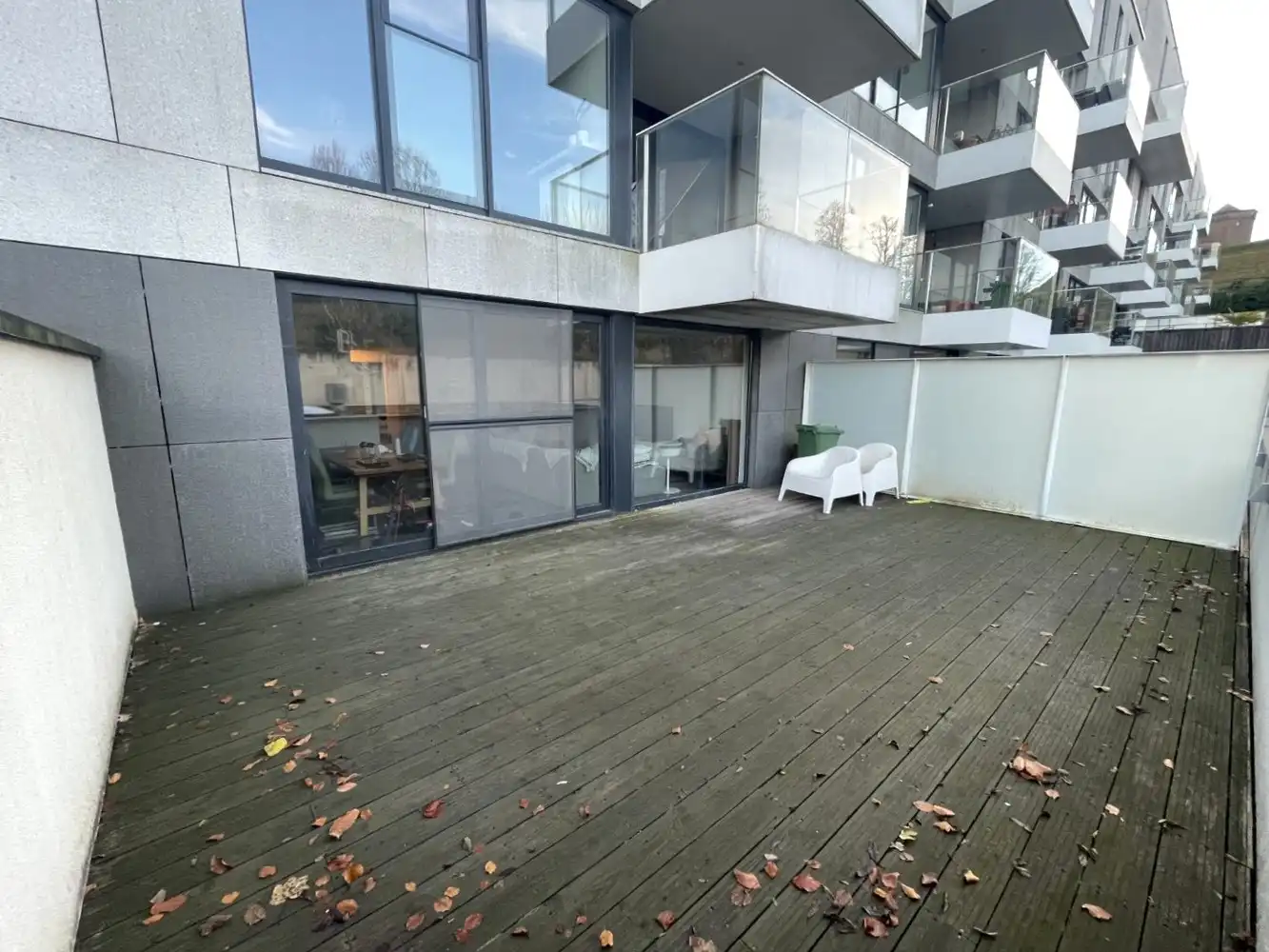 Instapklaar appartement met groot terras en inpandige parking foto 14