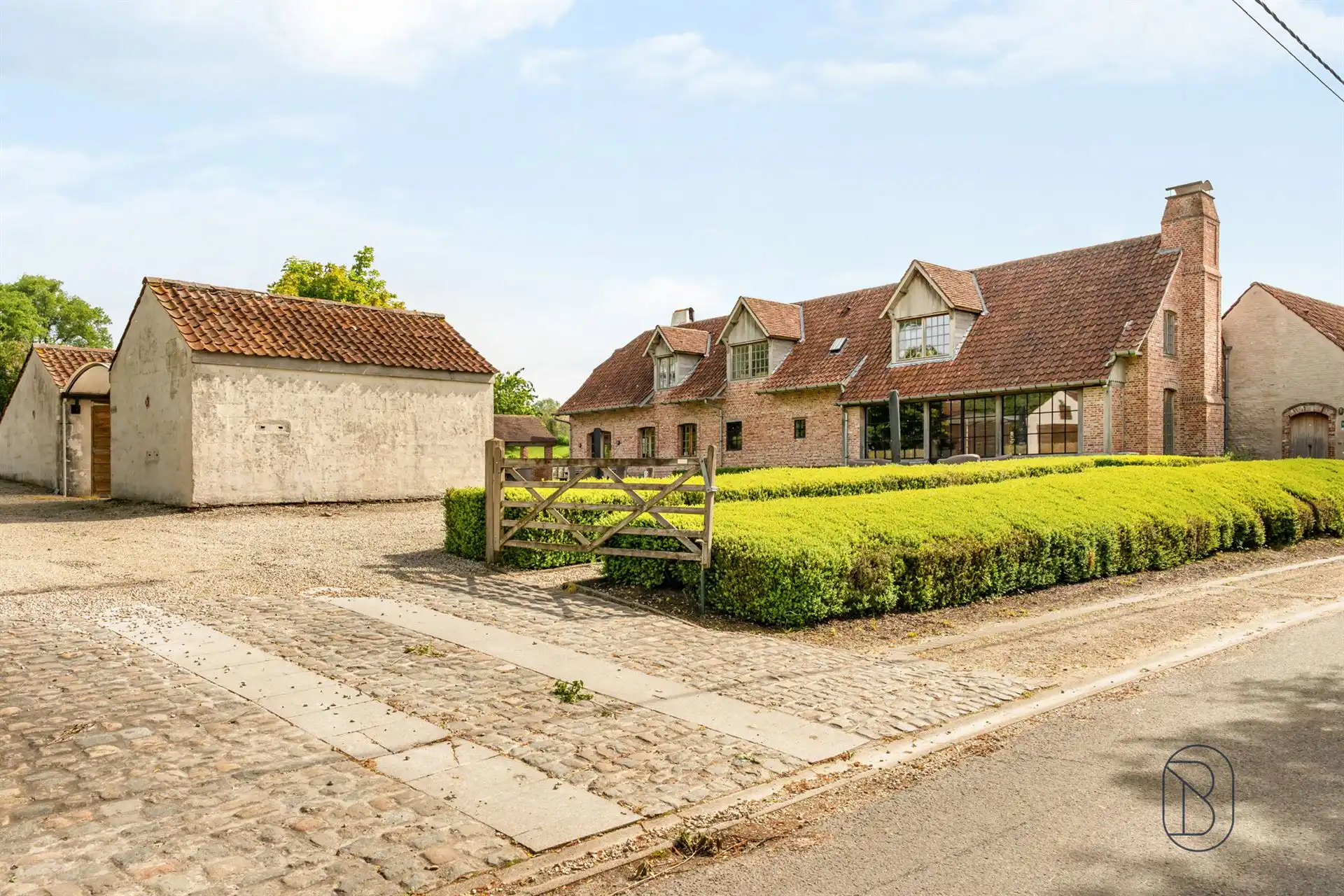 Uitzonderlijk charmante vierkantshoeve met prachtig zicht foto 10