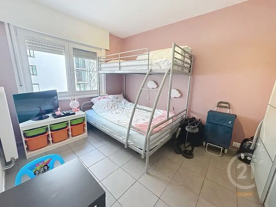 Ruim en volledig gerenoveerd appartement op centrale ligging in Westende-Bad foto 10