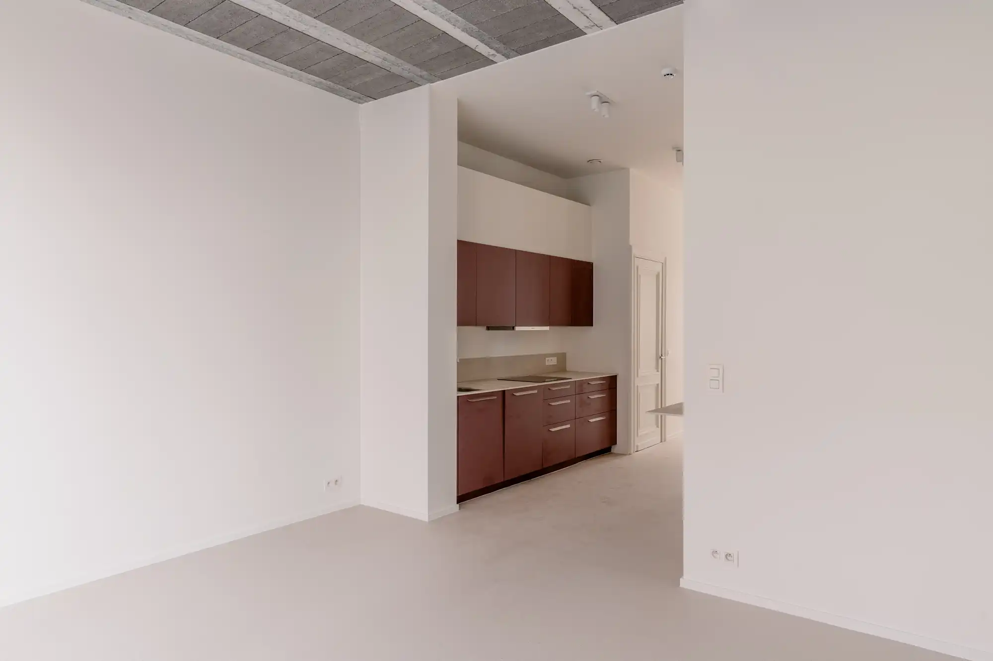 Volledig gerenoveerd duplex appartement met uitzicht op de monumentale gevel van Hilton foto 3