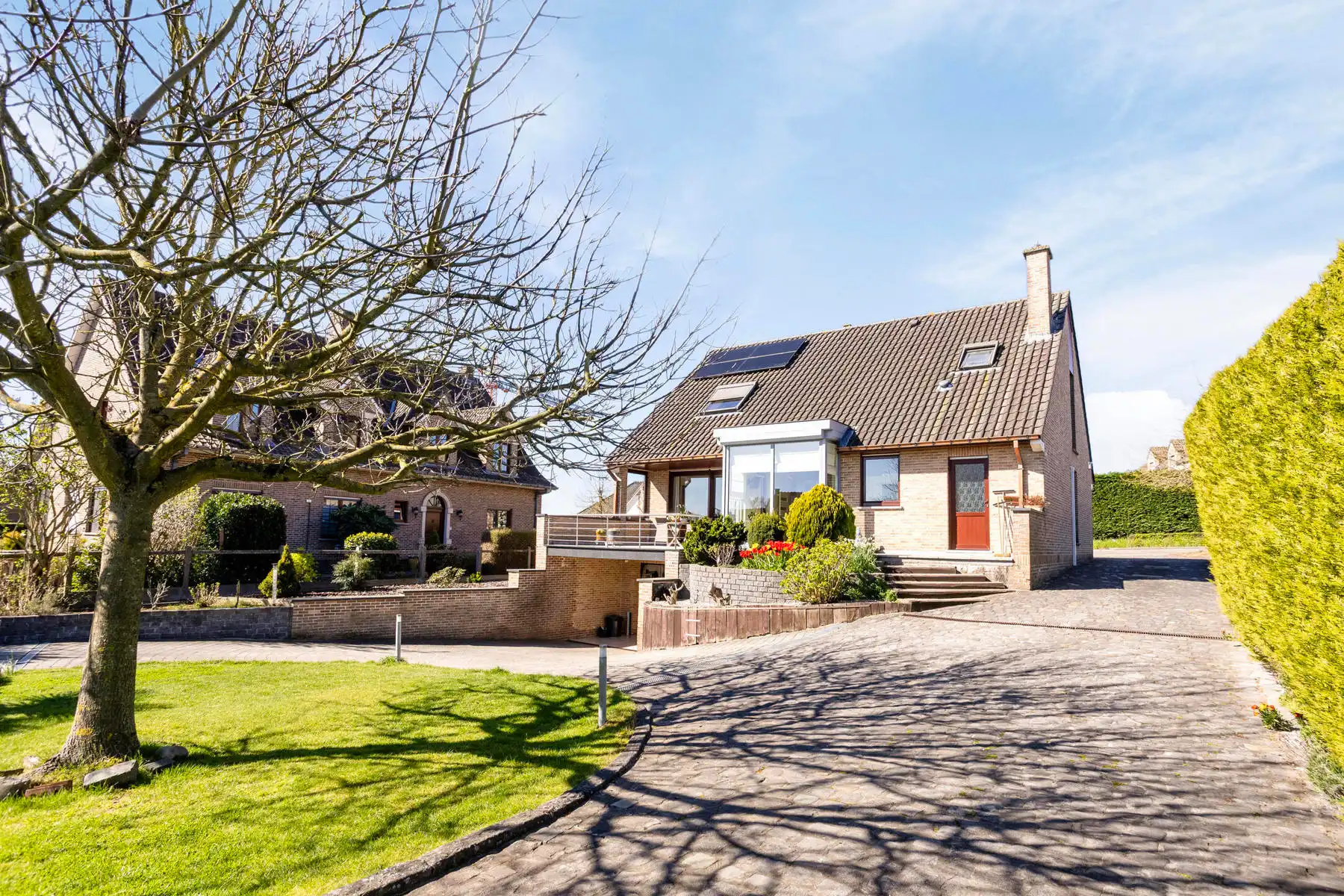 Prachtige villa met 4 slaapkamers en 2 badkamers foto 2
