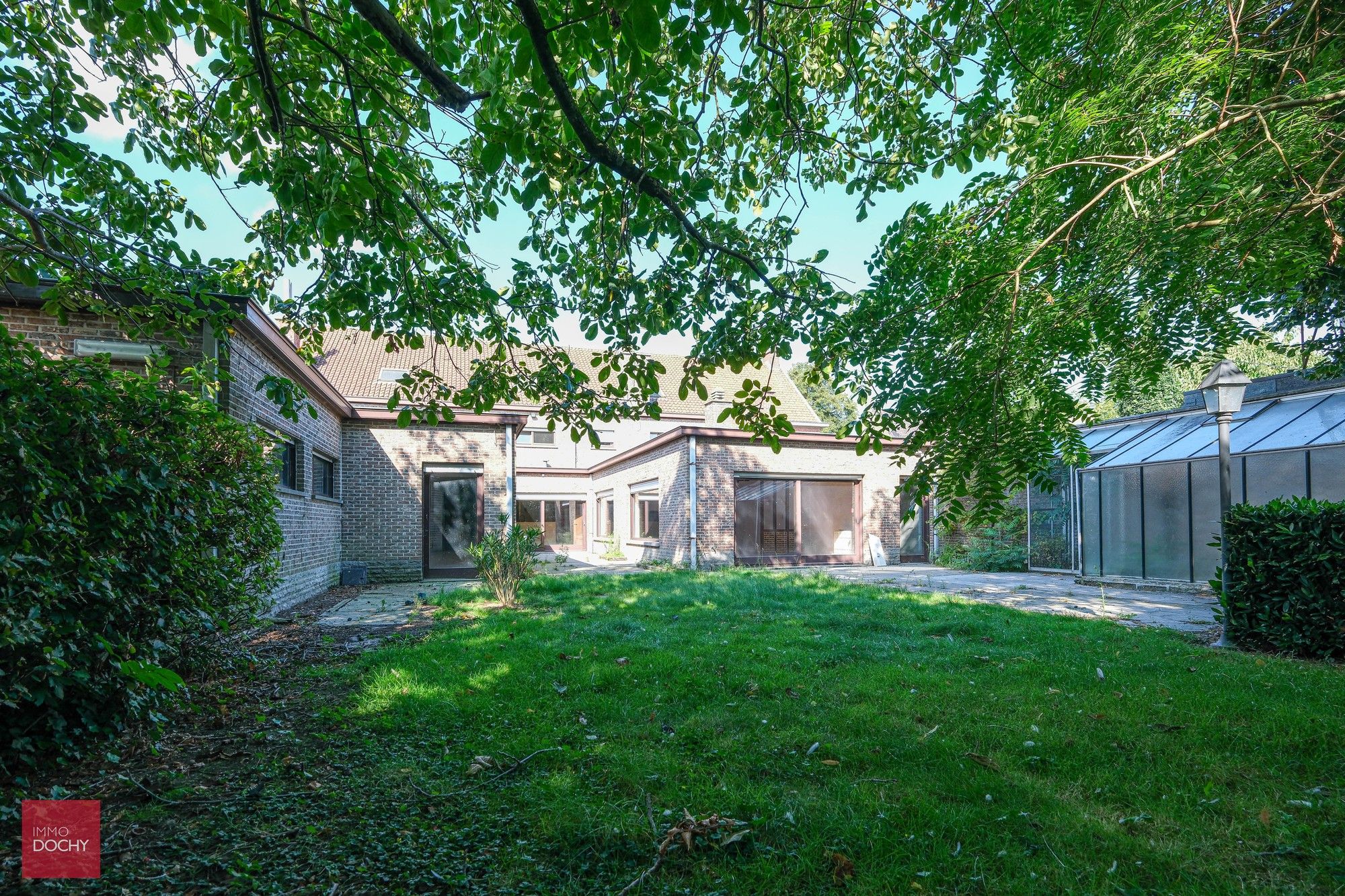 Ruime woning met praktijkmogelijkheden centrum Izegem foto 12