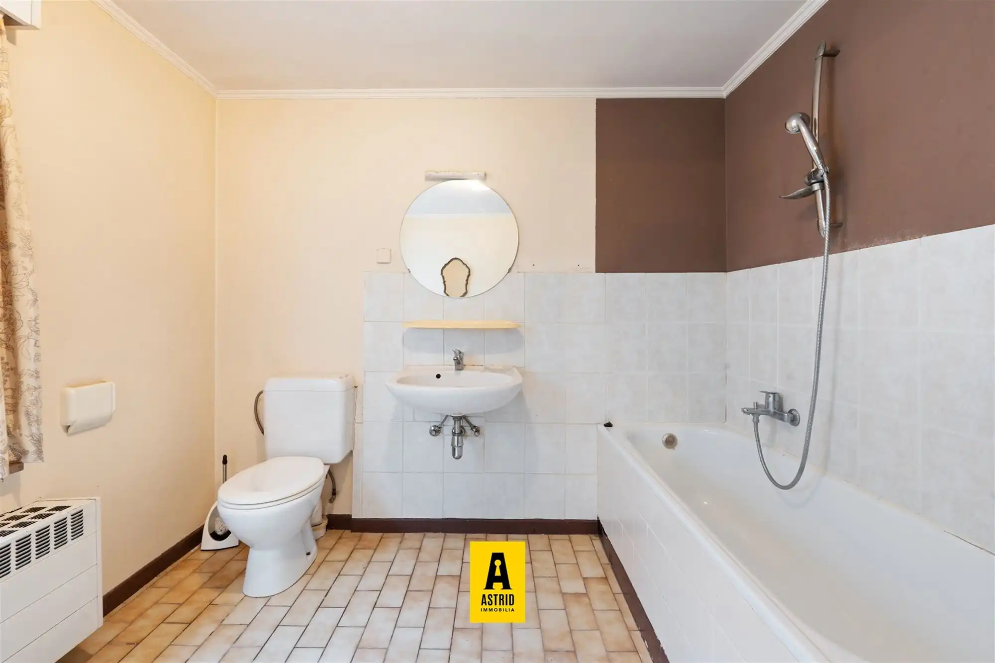  Ruime rijwoning met 5 slaapkamers en tweewoonst-indeling op topligging in Bredene foto 18