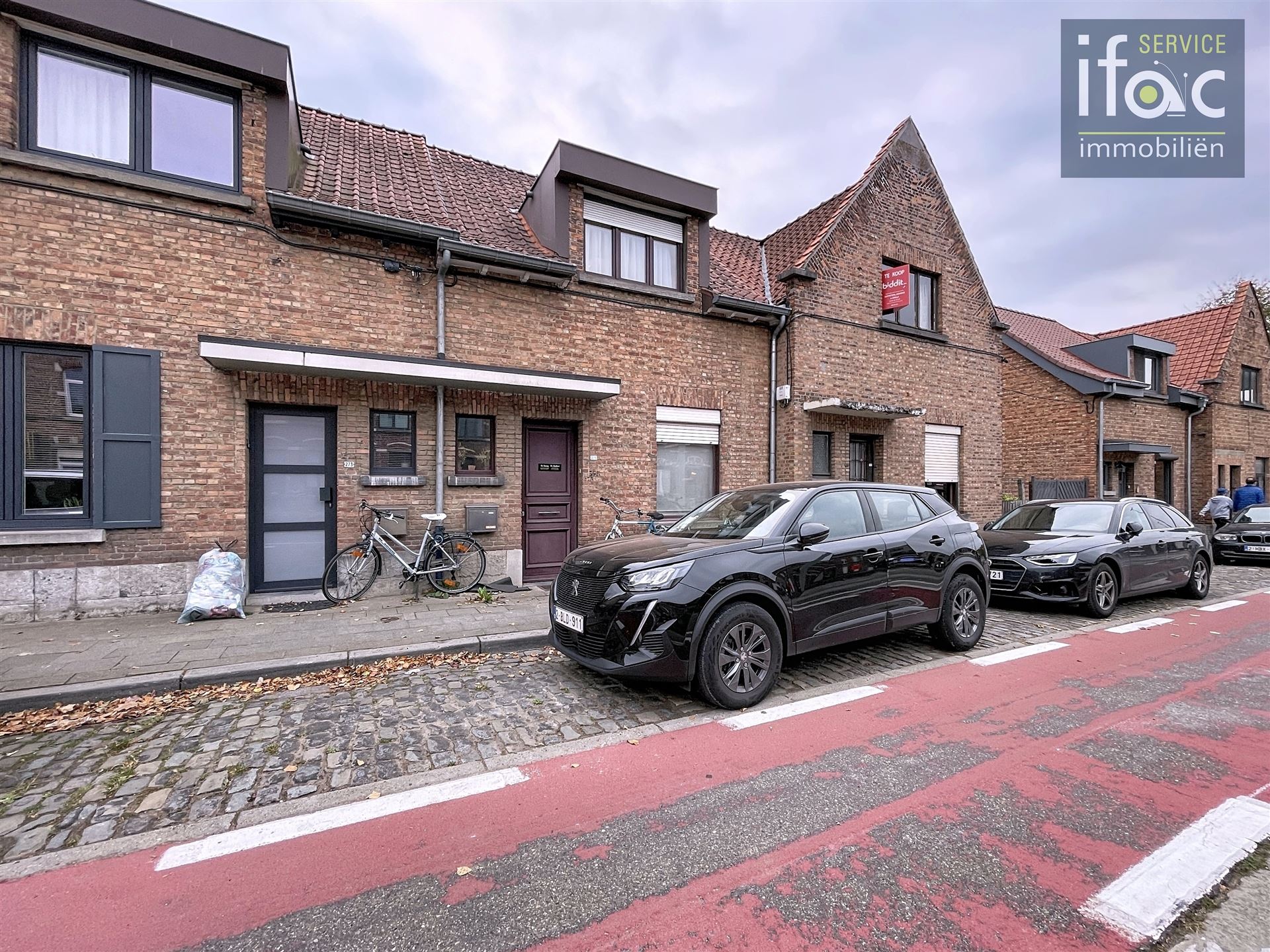 Rijwoning met tuin  foto 2