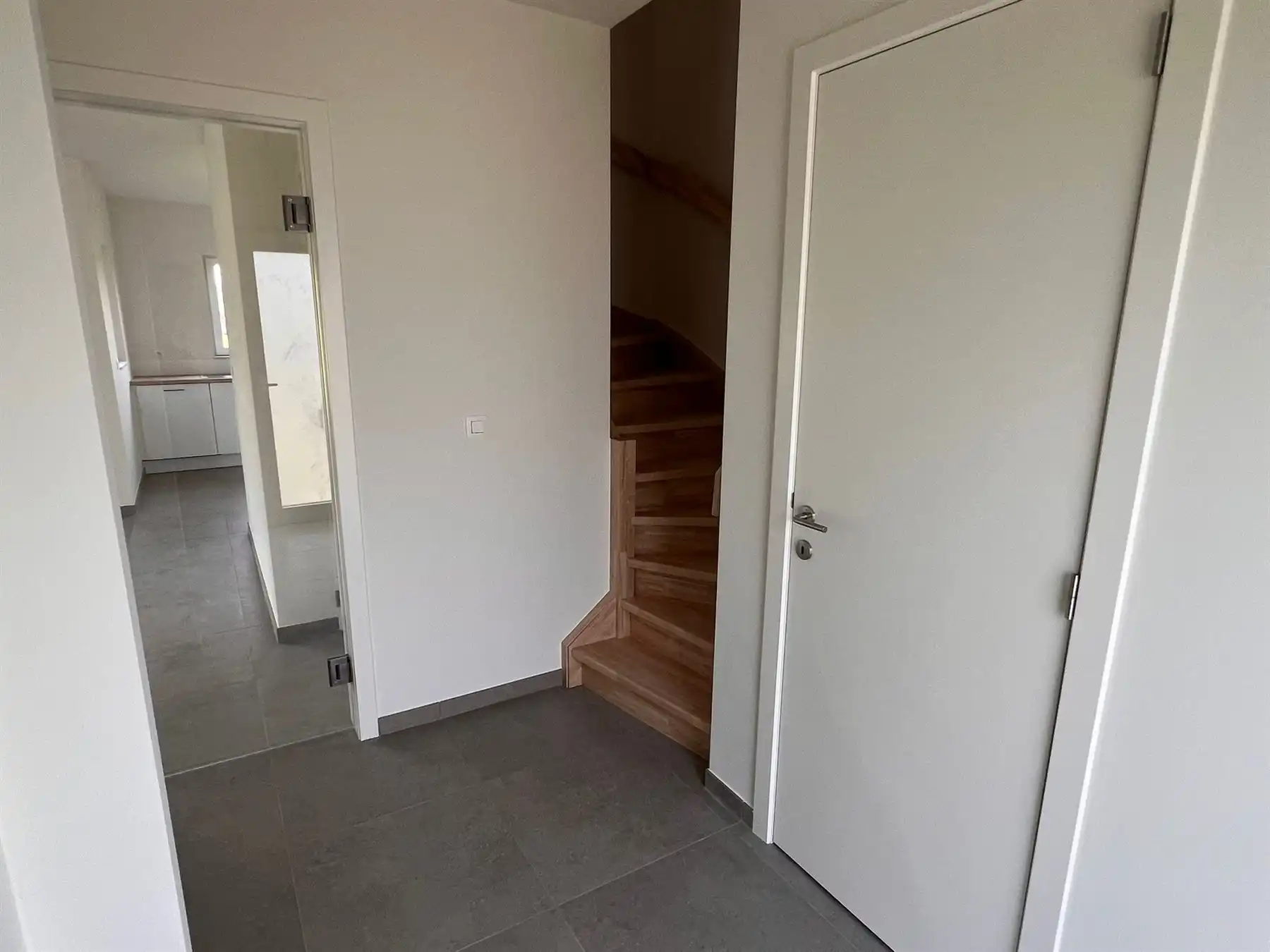 Energiezuinige nieuwbouwwoning met 3 slaapkamers en car-port foto 8
