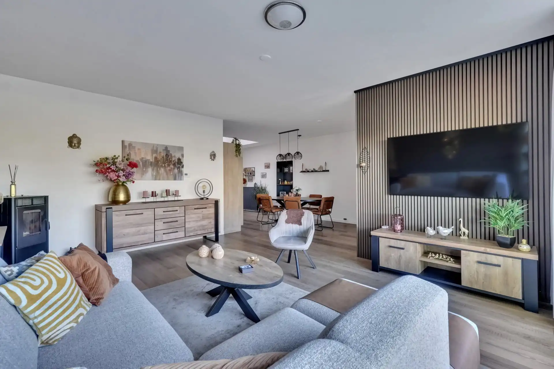 Volledig gerenoveerde gelijkvloerse woning met tuin in Riemst foto 7