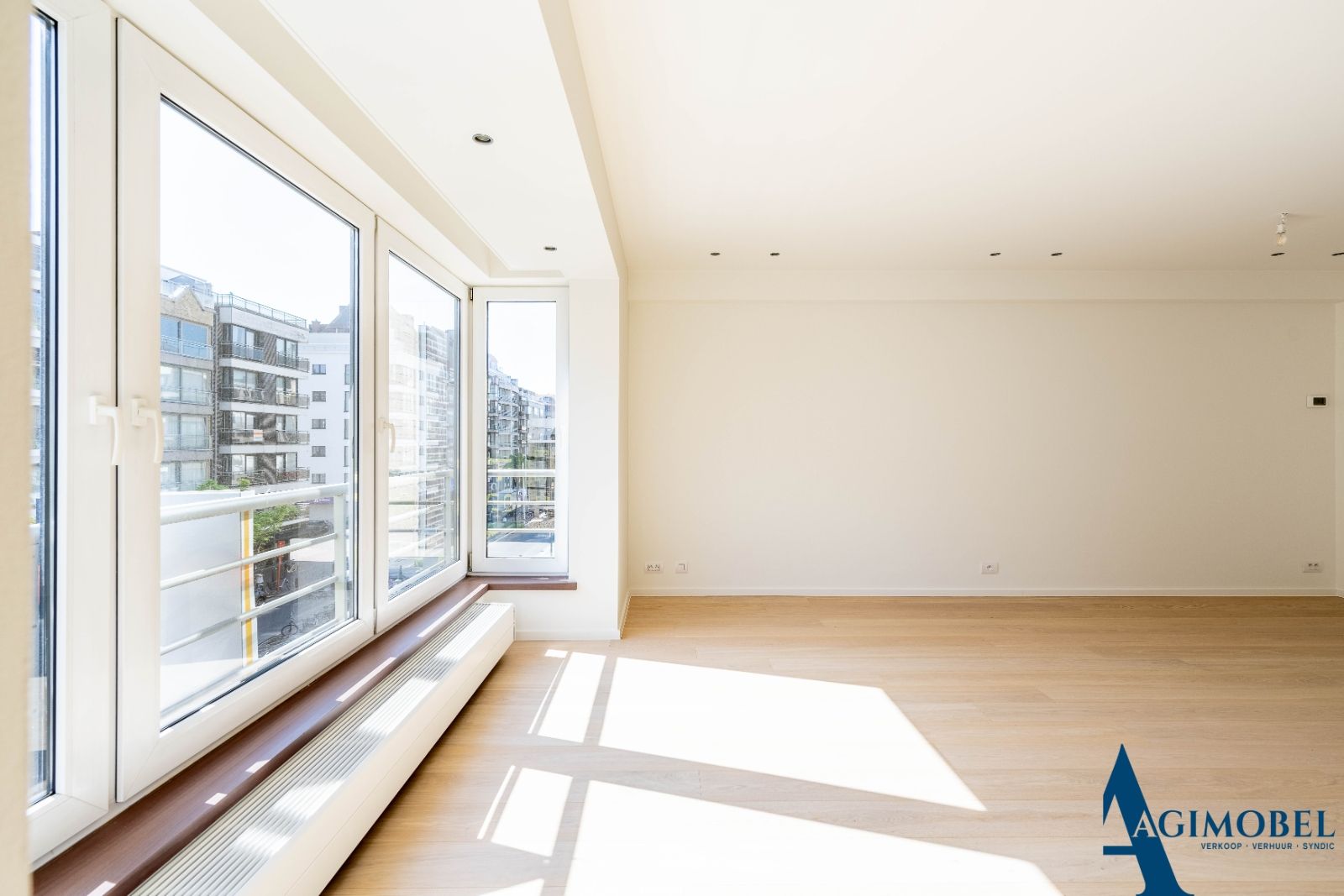 Een lichtrijk appartement gelegen in het centrum van Knokke op wandelafstand van de Zeedijk foto 8