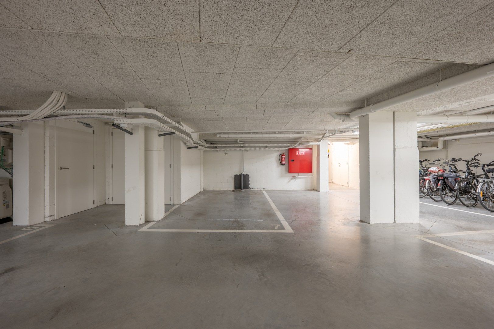 Gezellig appartement met groot terras foto 13