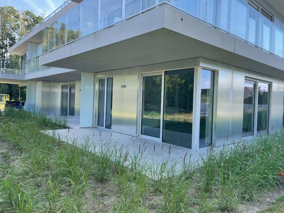 Twee-slaapkamer GELIJKVLOERS nieuwbouw hoekappartement + terras foto 4