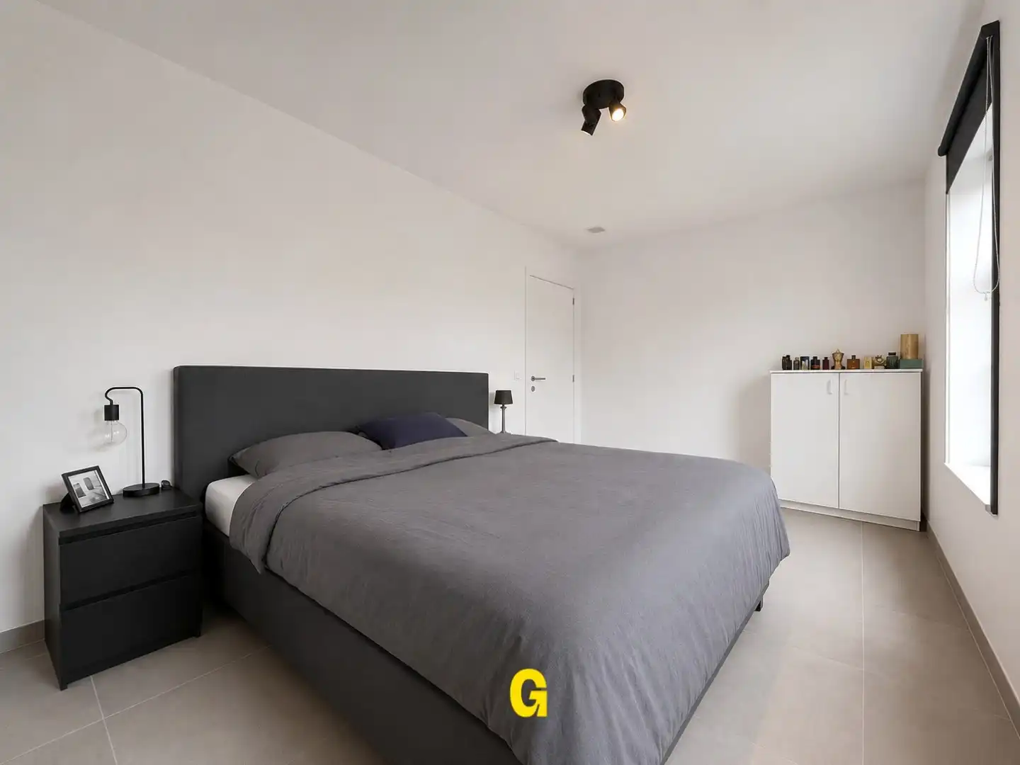 Knap afgewerkt gelijkvloersappartement met 2 slaapkamers, ruim terras en tuintje met tuinberging foto 18