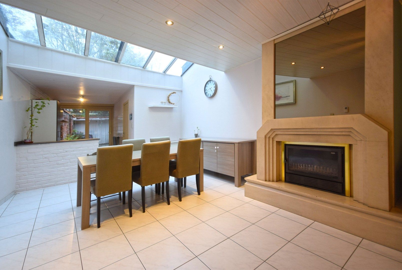 Charmante instapklare woning met stadstuin en twee slaapkamers  foto 3