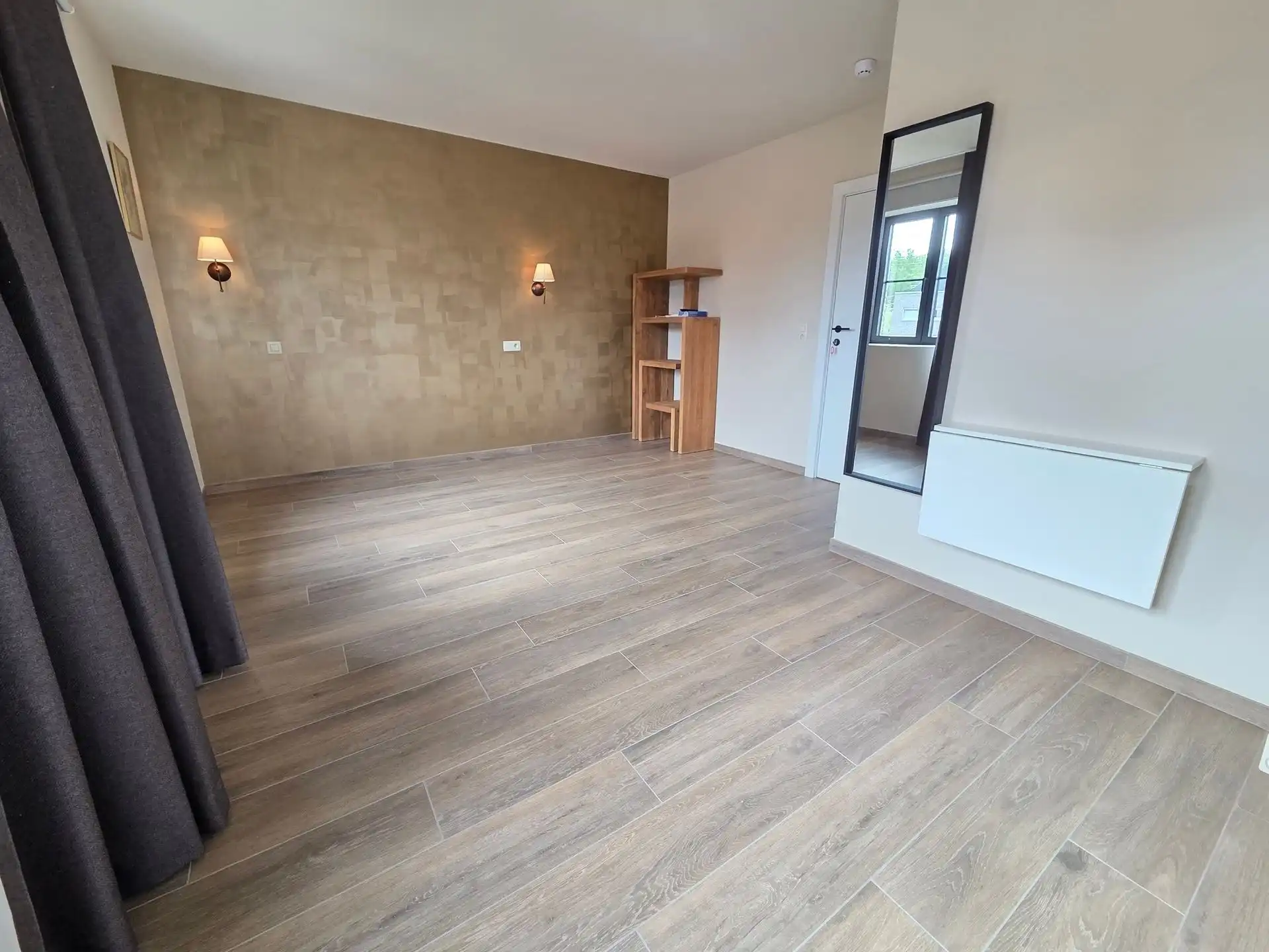 Prachtige nieuwbouw BEN-woning met 5 slpk, 3 badkm en verzorgde tuin. Uitermate rustig gelegen. foto 10