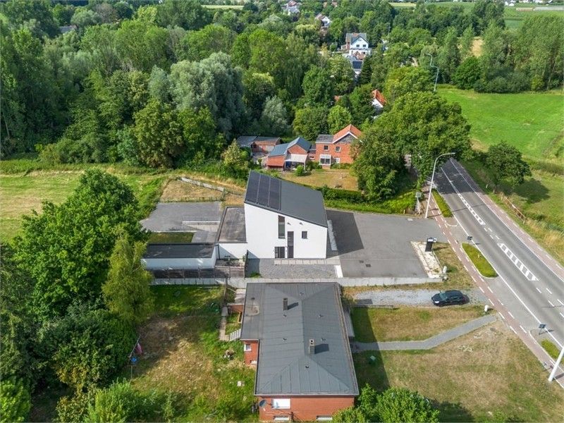 RUIME OPEN BEBOUWING MET KANTOOR EN ADEMBENEMEND ZICHT IN HASSELT foto 75