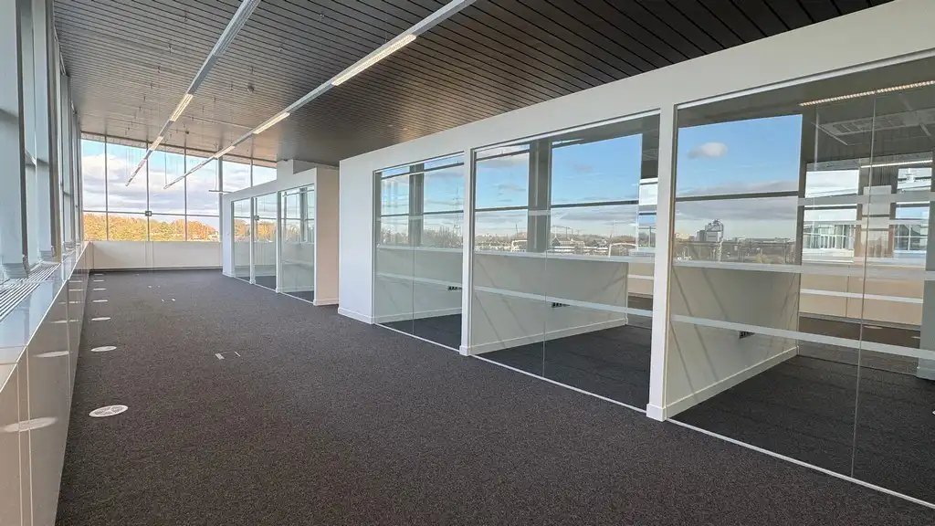 Standalone kantoorgebouw te huur langs R4 in Merelbeke-Melle foto 15