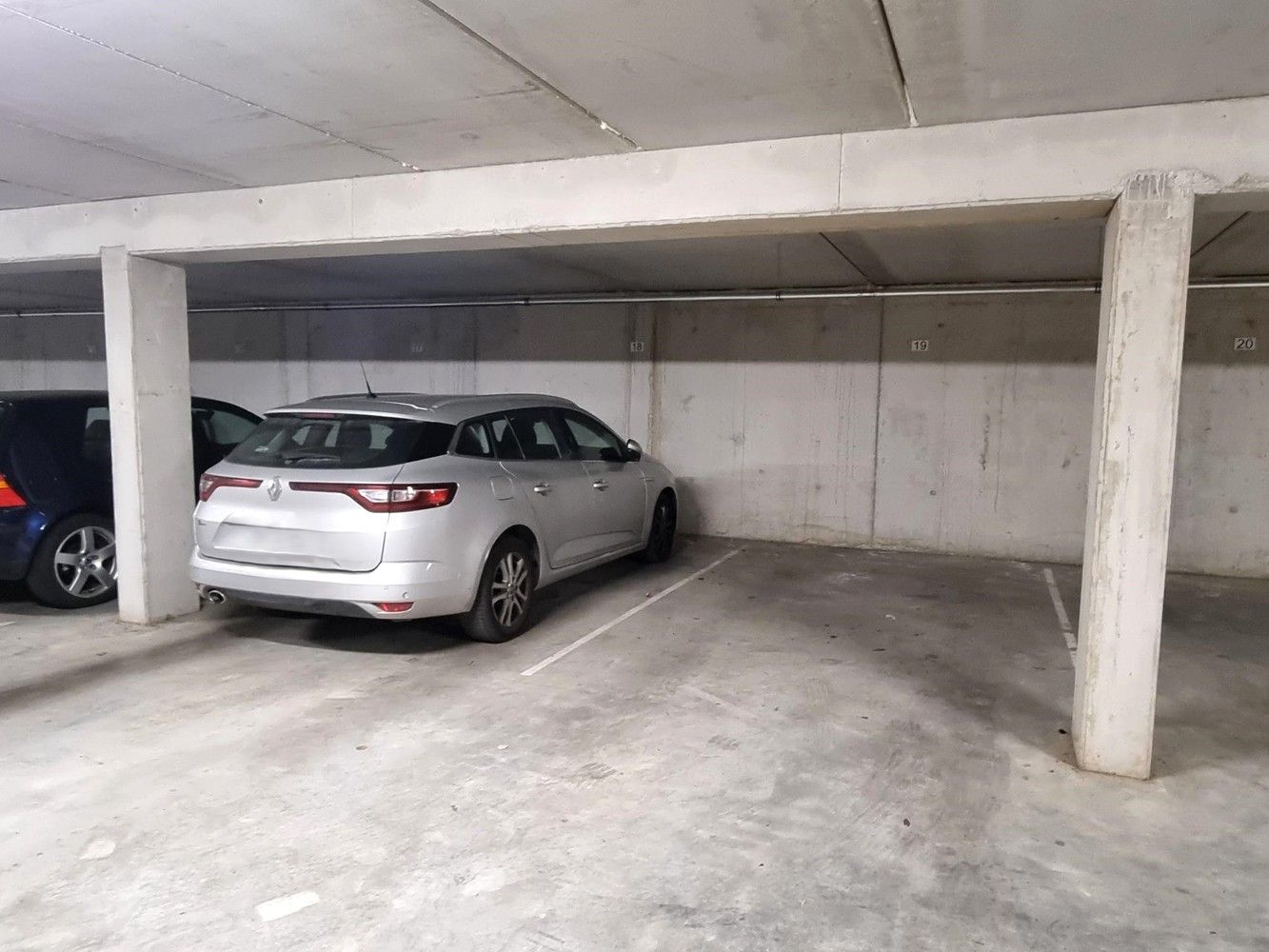 Ruim dakappartement van 95m² met zonnig, groot terras, kelderberging en parkeerplaats ondergronds. foto 13
