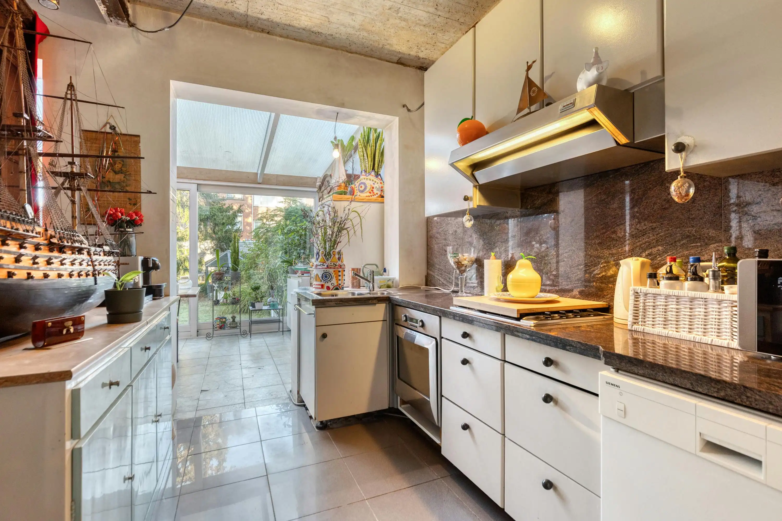 Woning met potentieel te koop in Merksem foto 6