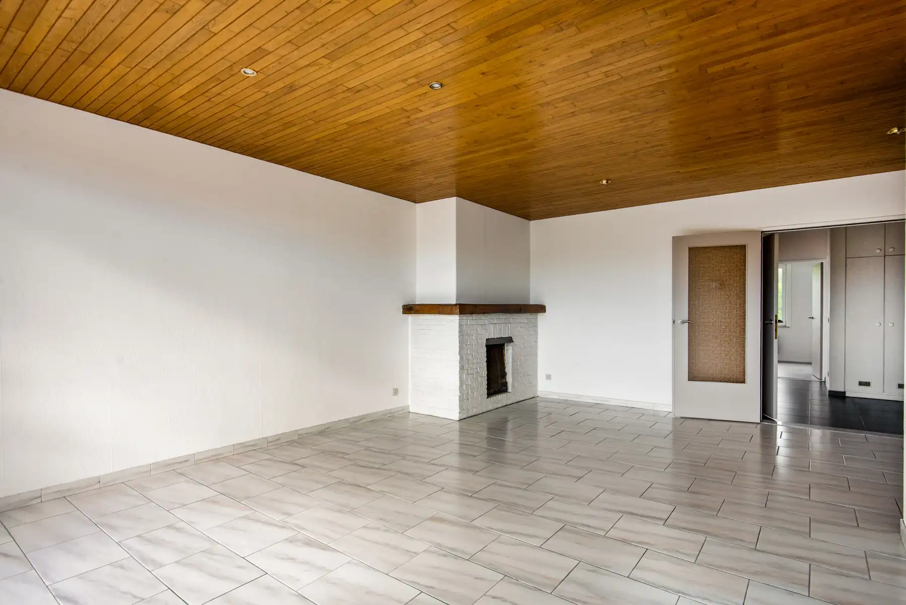 Ruim 3 SLK appartement met terras en garage (incl.!) foto 7