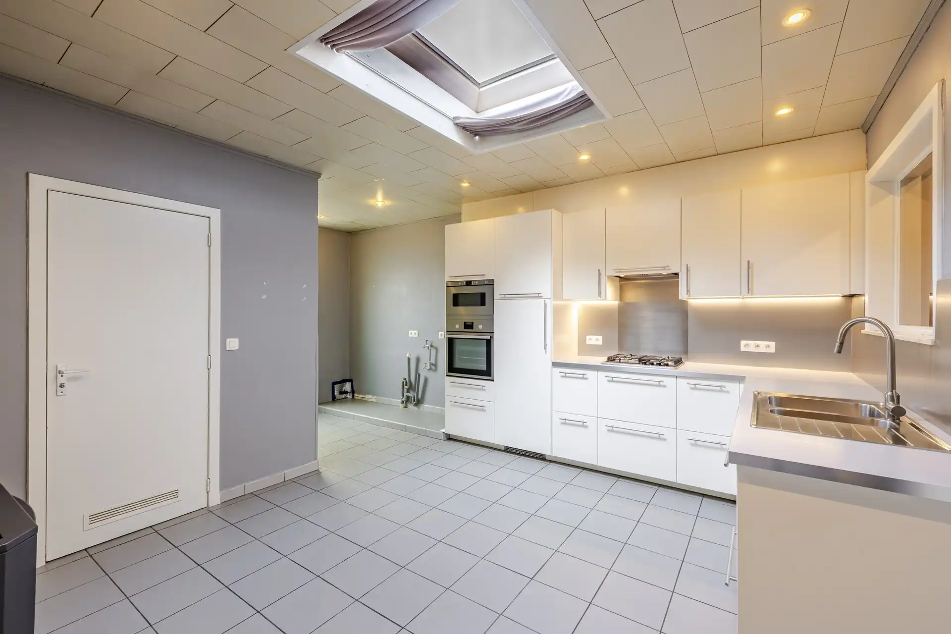 Leuke rijwoning in doodlopende straat in Wetteren foto 7