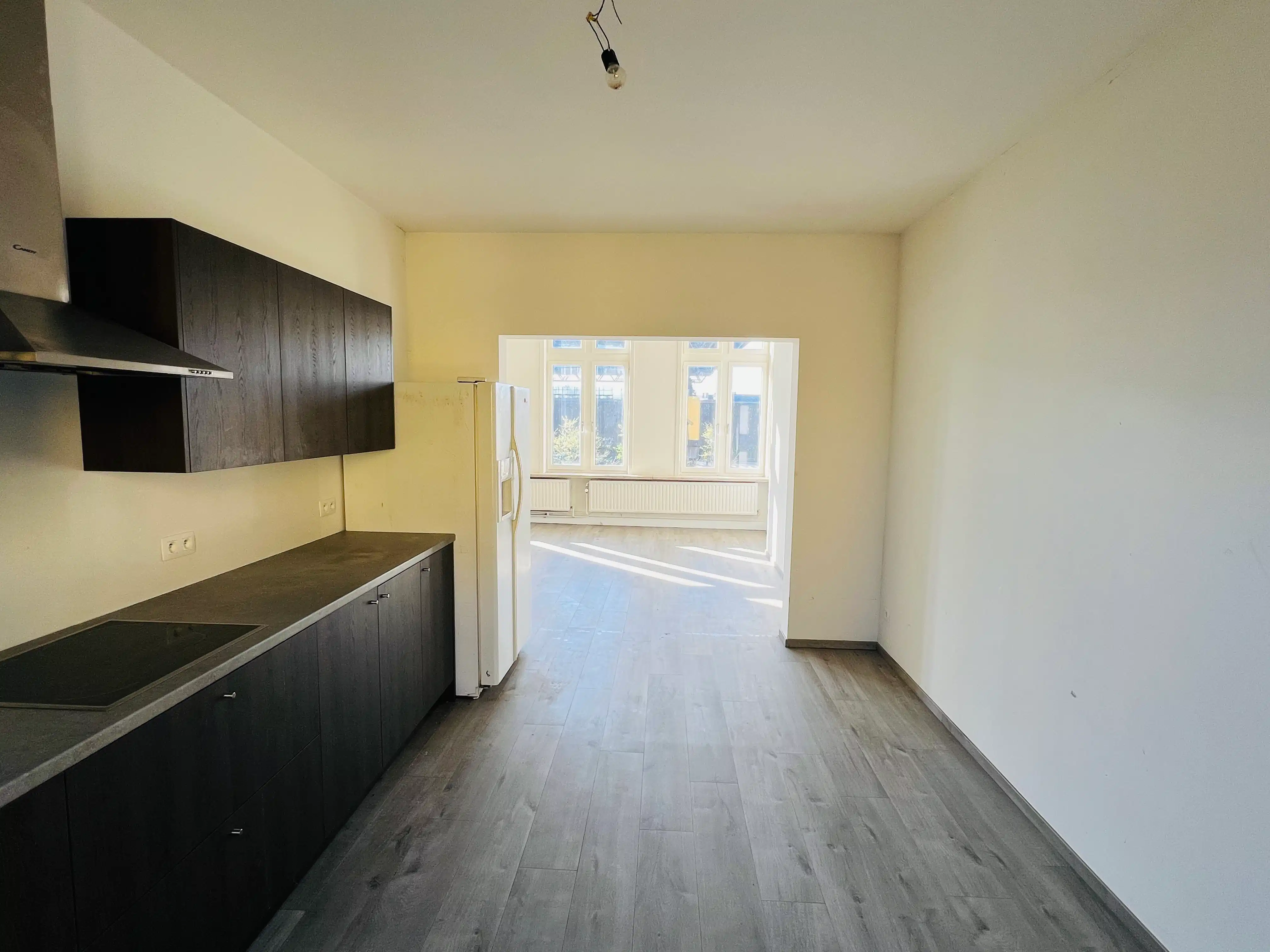 Karaktervol handelspand met appartement, veel mogelijkheden foto 12