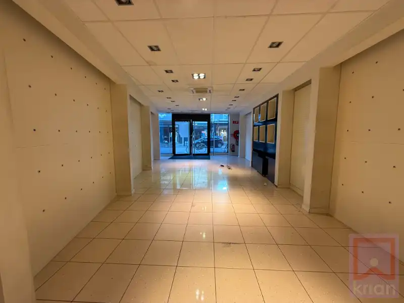 Strategisch handelspand op toplocatie in Geel foto 4