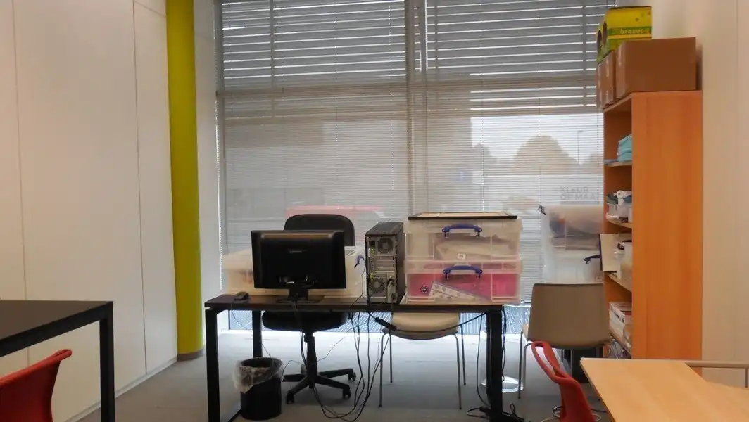 Kantoorruimte met dienstverlening in Lier foto 9