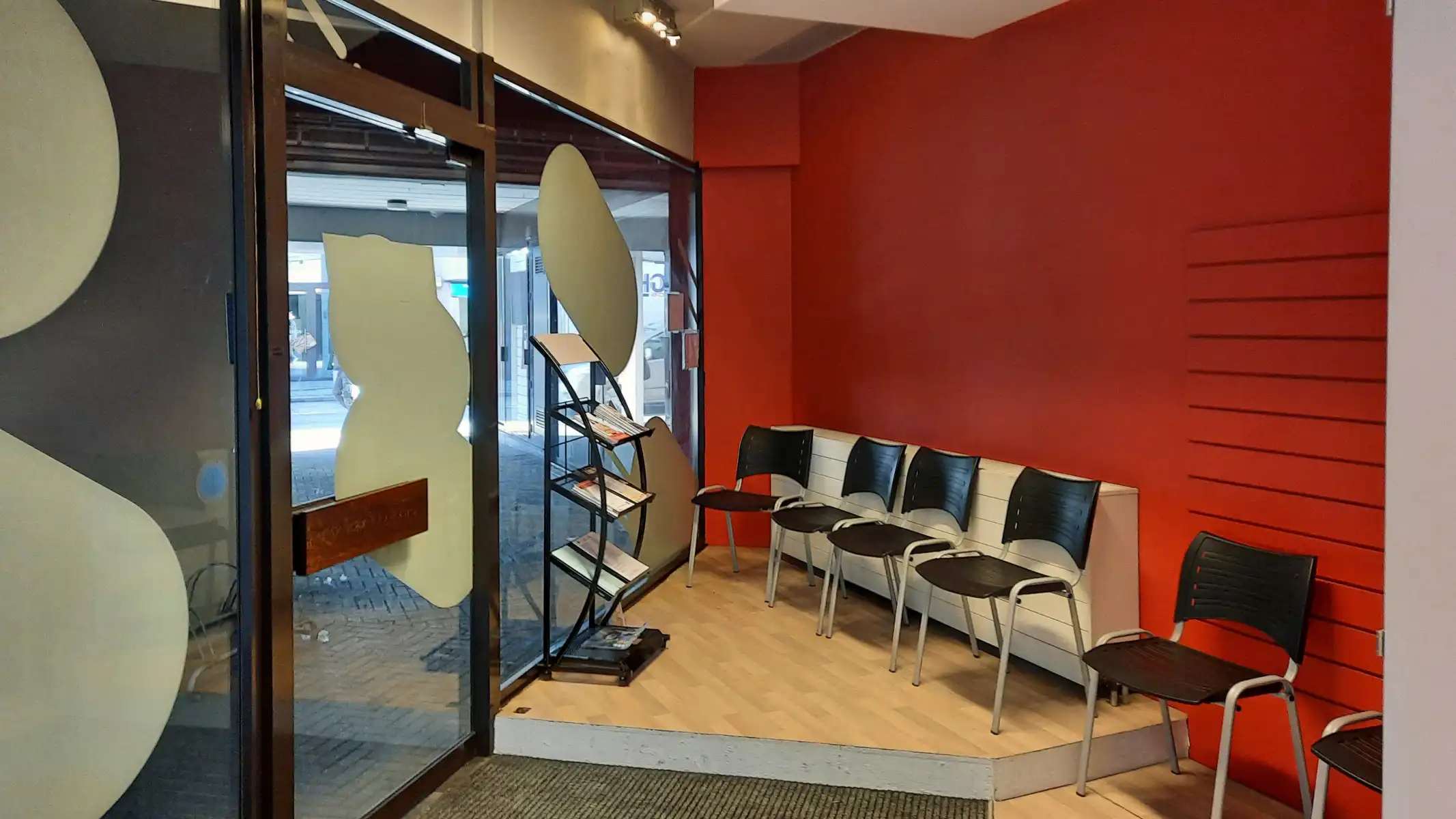 Centraal gelegen kantoorruimte foto 5