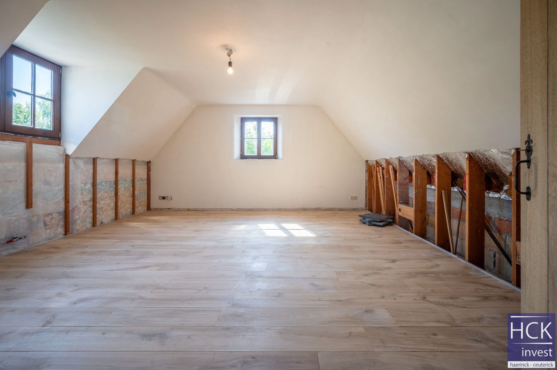 KRUISHOUTEM - Exclusieve landelijke woning met bijgebouwen, high-end afwerking!! foto 29