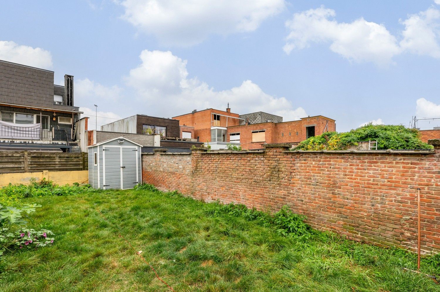 Knusse, instapklare woning met 4 slaapkamers, bureauruimte en zonnepanelen. foto 25