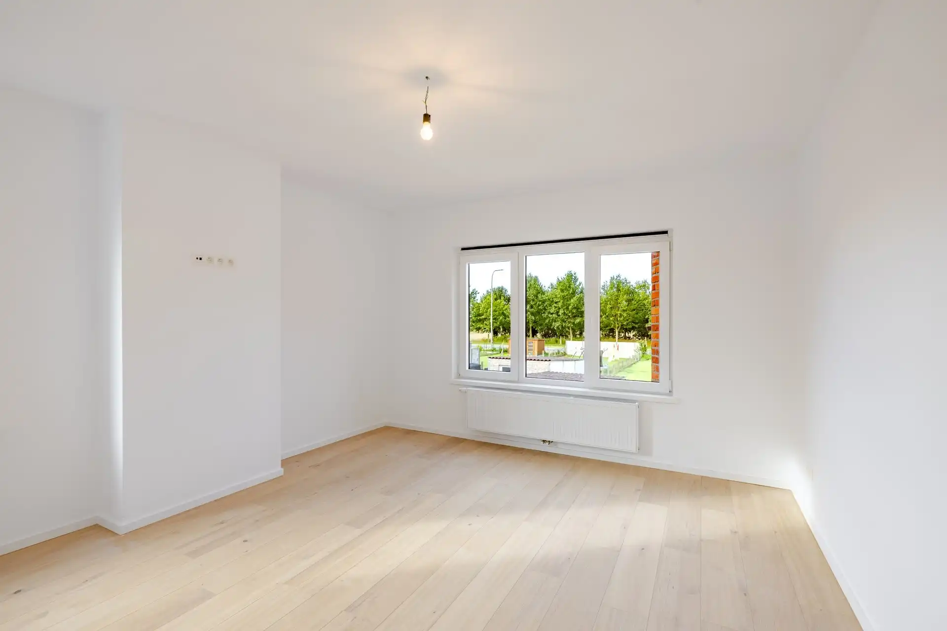 Gerenoveerde halfopen bebouwing met 3 slaapkamers, grote tuin en garage te Wichelen foto 23