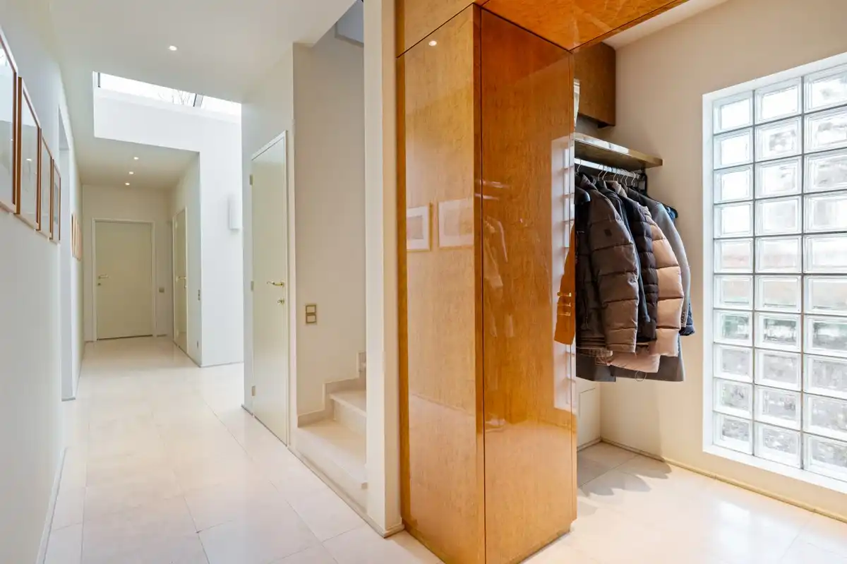 Architecturale villa op 3451 m² met 5 slaapkamers omgeven door natuur. foto 7