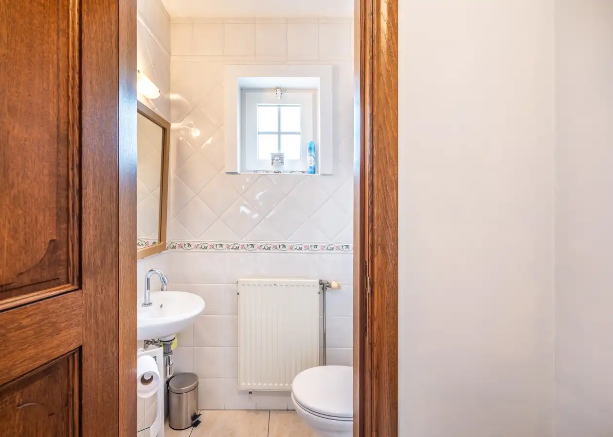 Instapklare halfopen woning met tuin en garage in Bredene foto 2