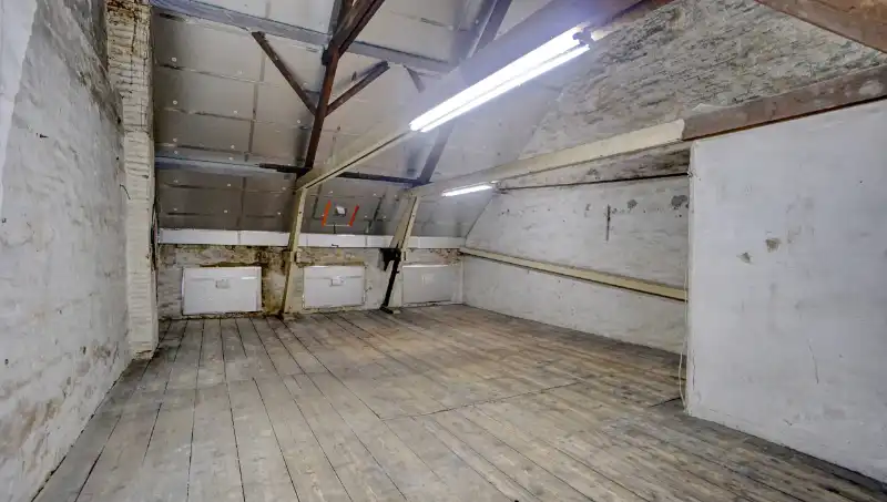 Ruime herenwoning van 270m² op 1 are 79 ca met stadstuintje en met mogelijkheid praktijkruimte foto 24