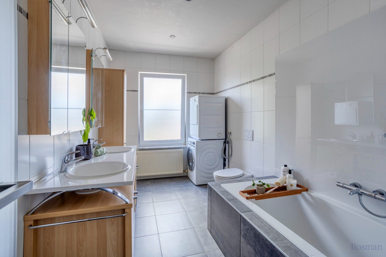 Zeer ruim appartement te koop in Geel foto 18