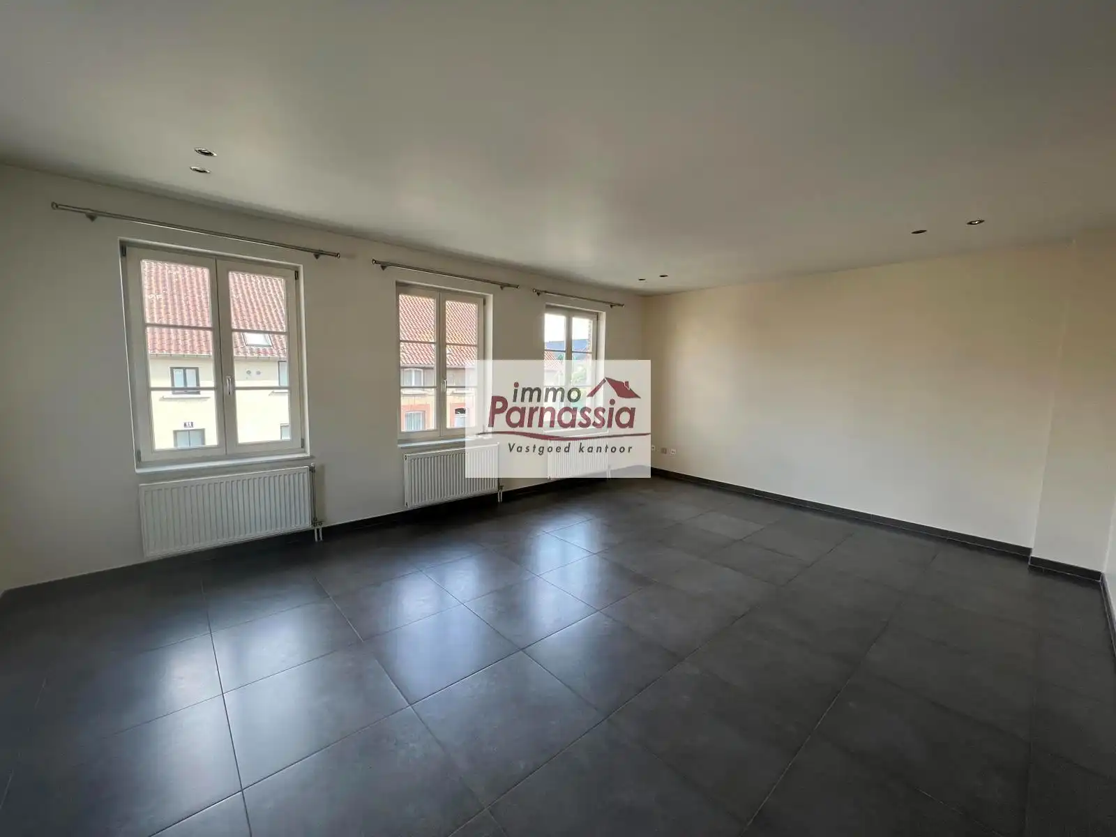 Appartement te huur foto {{pictureIndex}}
