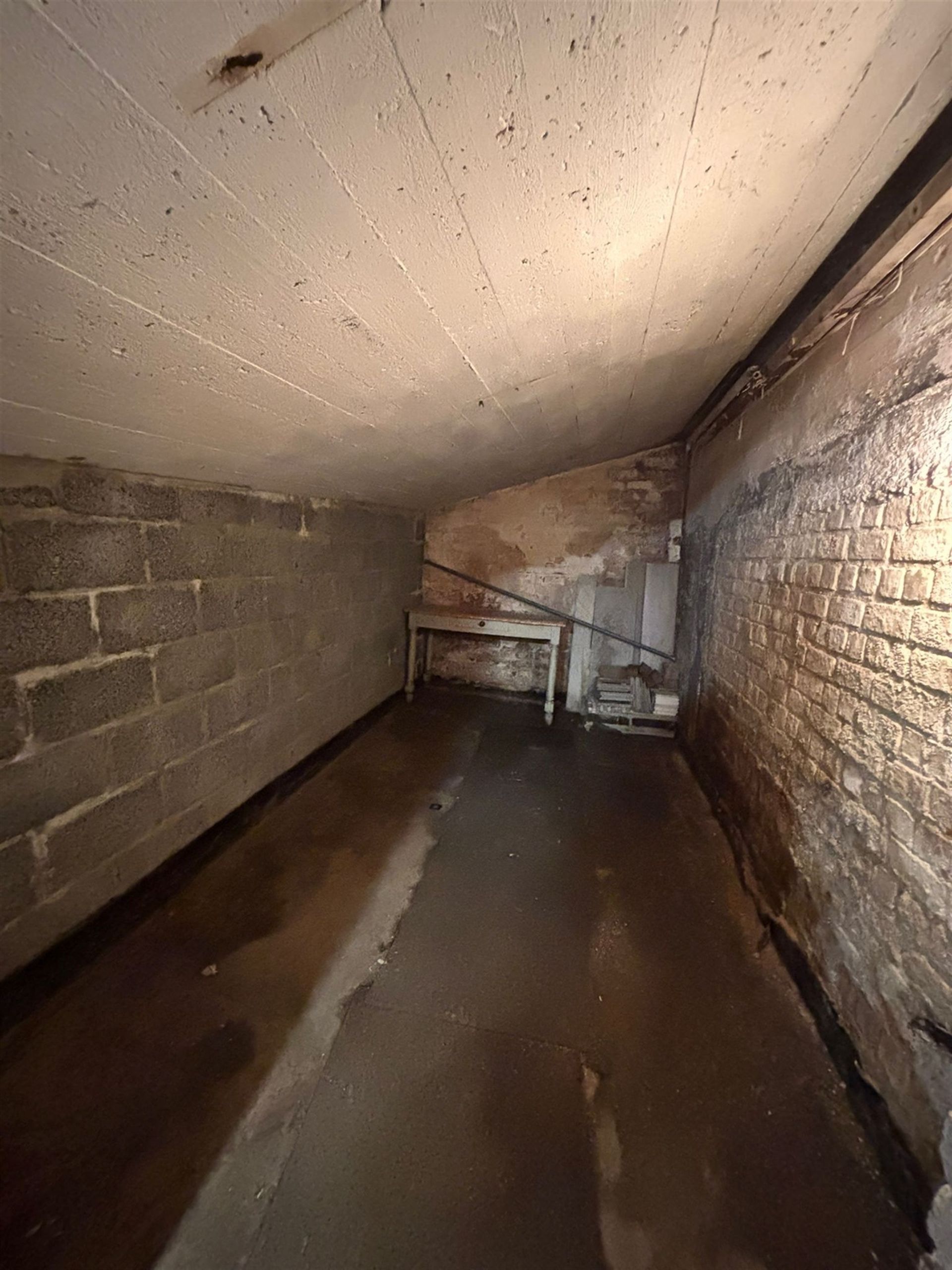 Handelsgelijkvloers in centrum Strombeek foto 12