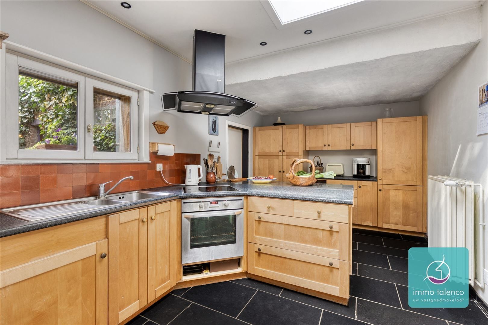 Eigendom met karakter - 4 slpks - rustige ligging  foto 12