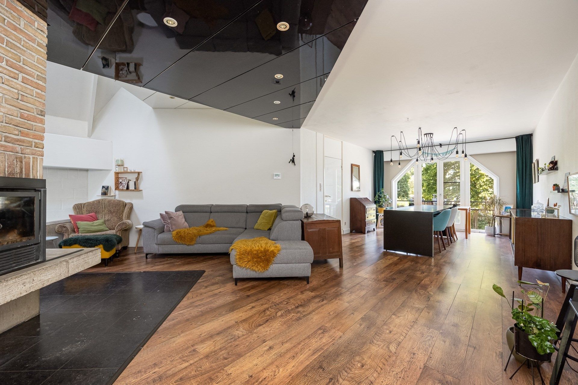 Unieke architectenwoning met tuin en polyvalente ruimte foto 10